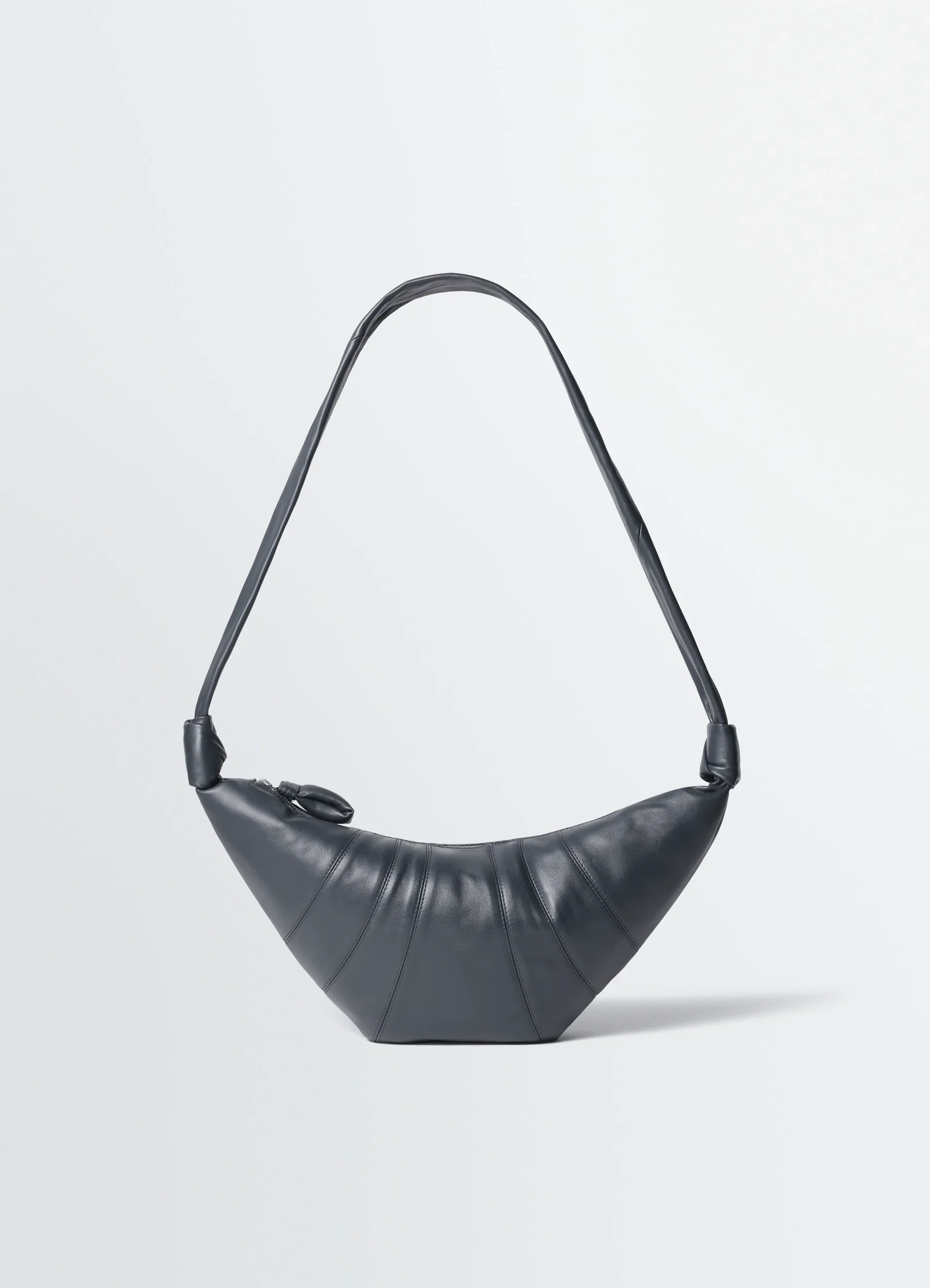 MEDIUM CROISSANT BAG IN LEATHER