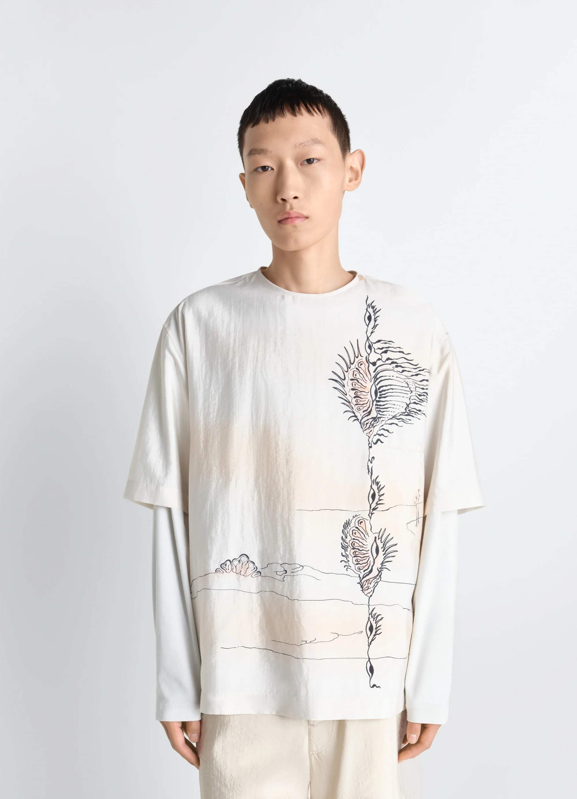 BUTTON NECK TOP IN SHELL PRINTED SILK