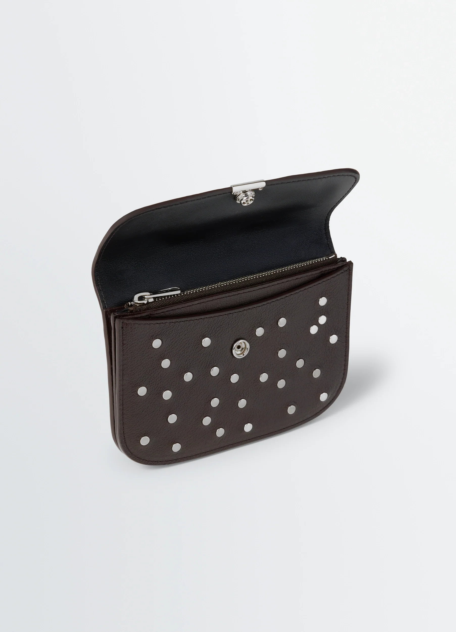 SOFT TAB STUDS DOTS WALLET IN LEATHER