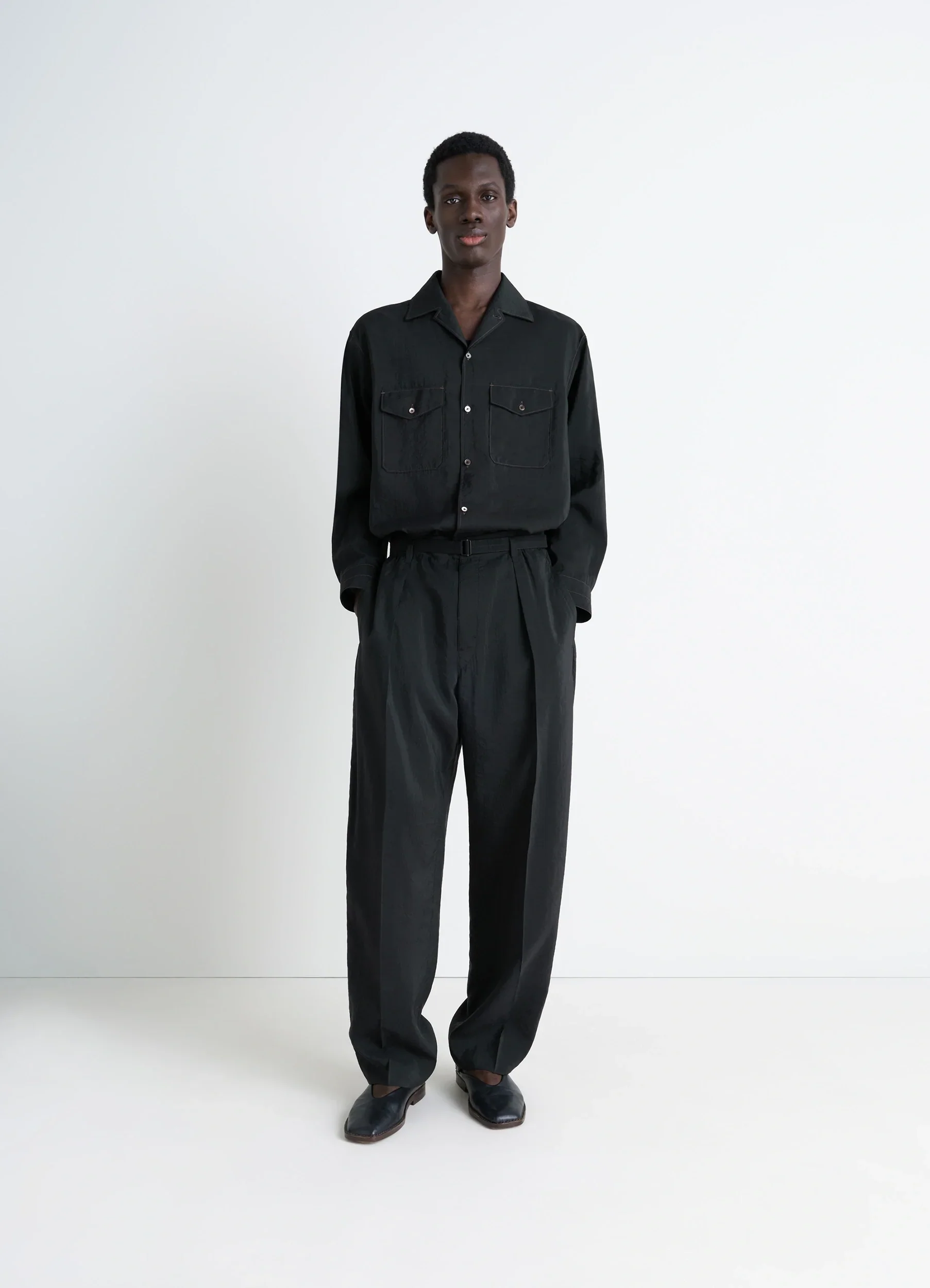 CONVERTIBLE COLLAR SHIRT IN DRY SILK