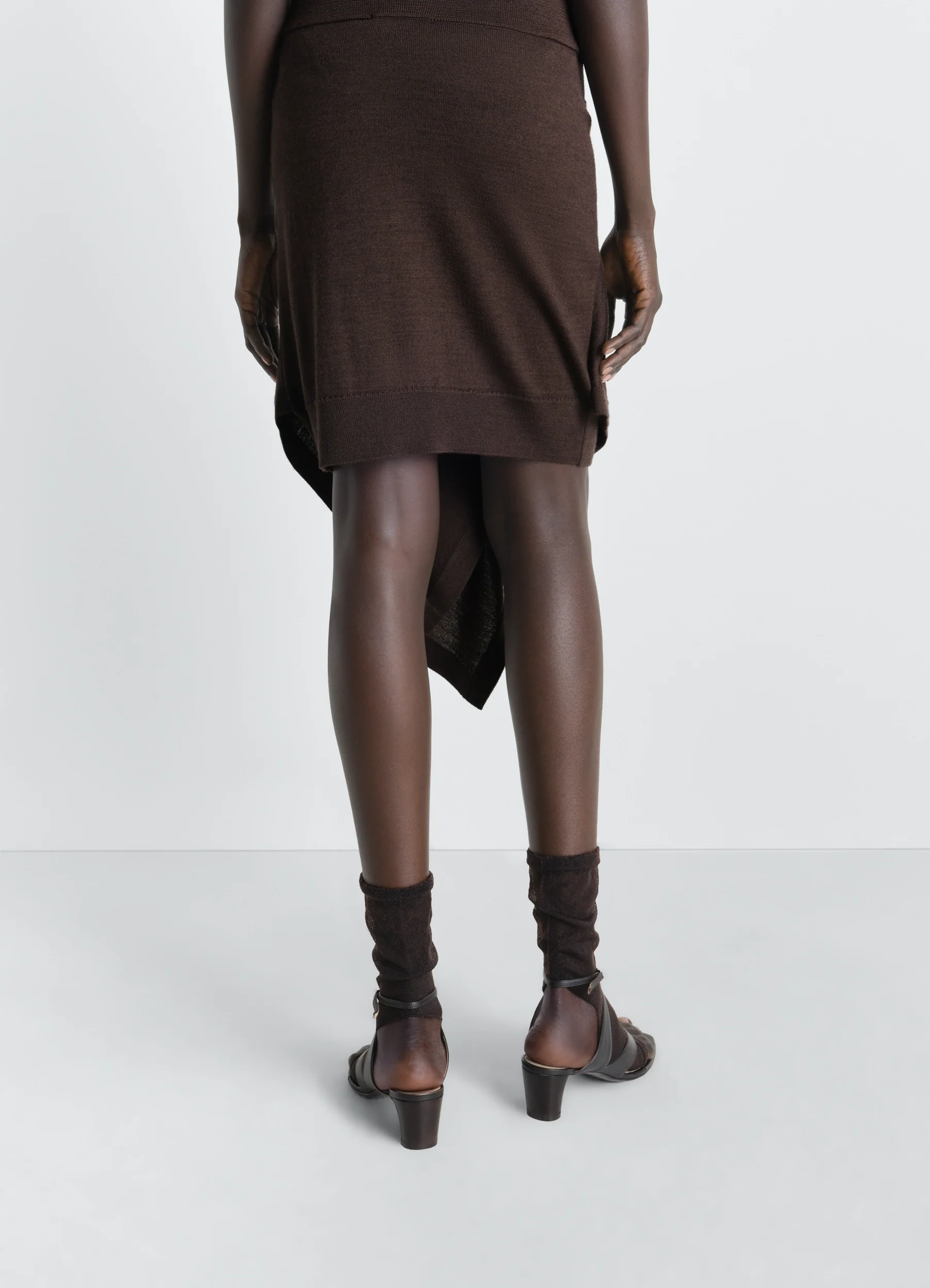 BUTTONED SKIRT IN MERINO BLEND