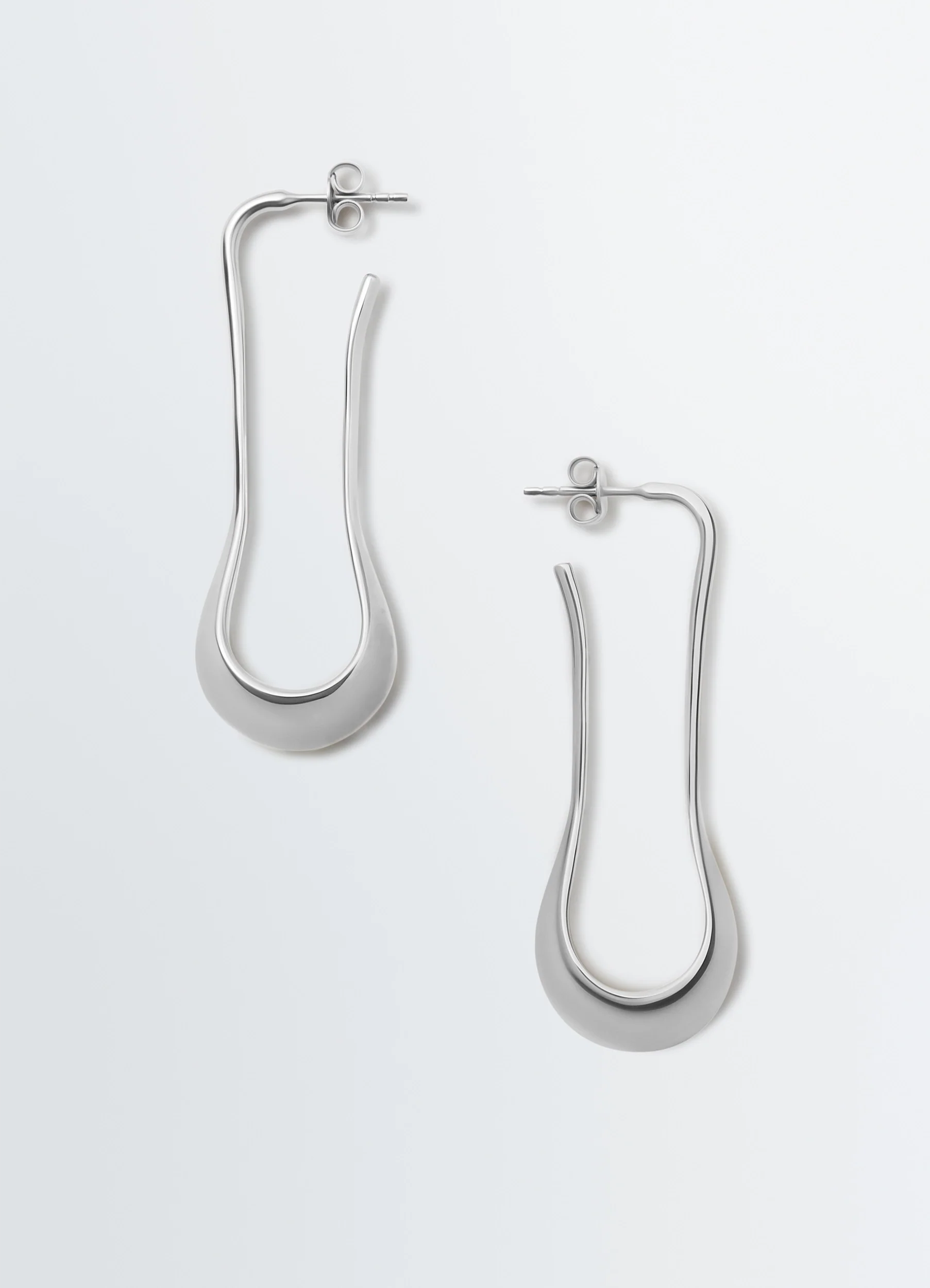SHORT DROP EARRINGS IN SILVER