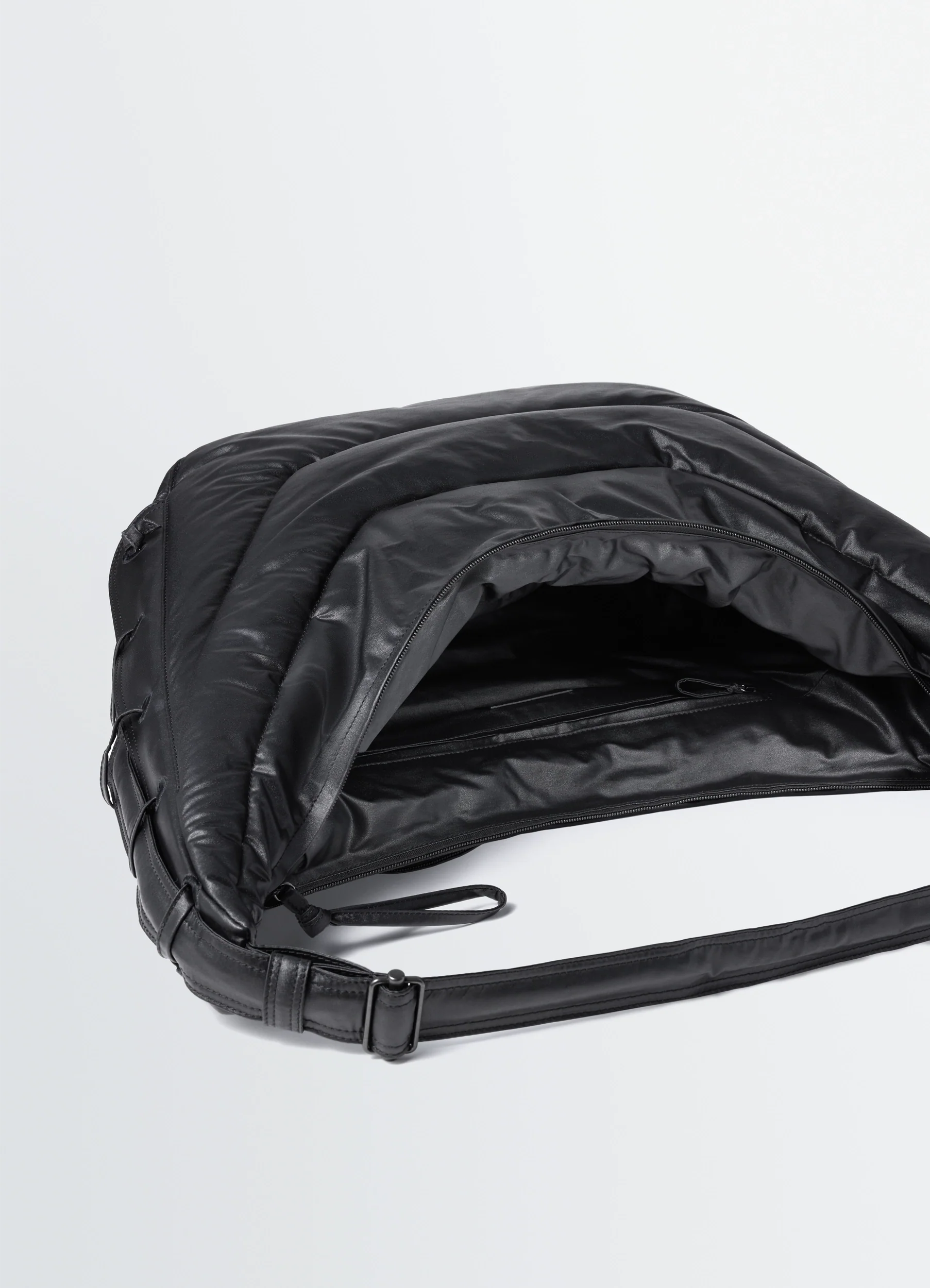 LARGE SOFT GAME BAG IN WATER-REPELLENT COATED COTTON