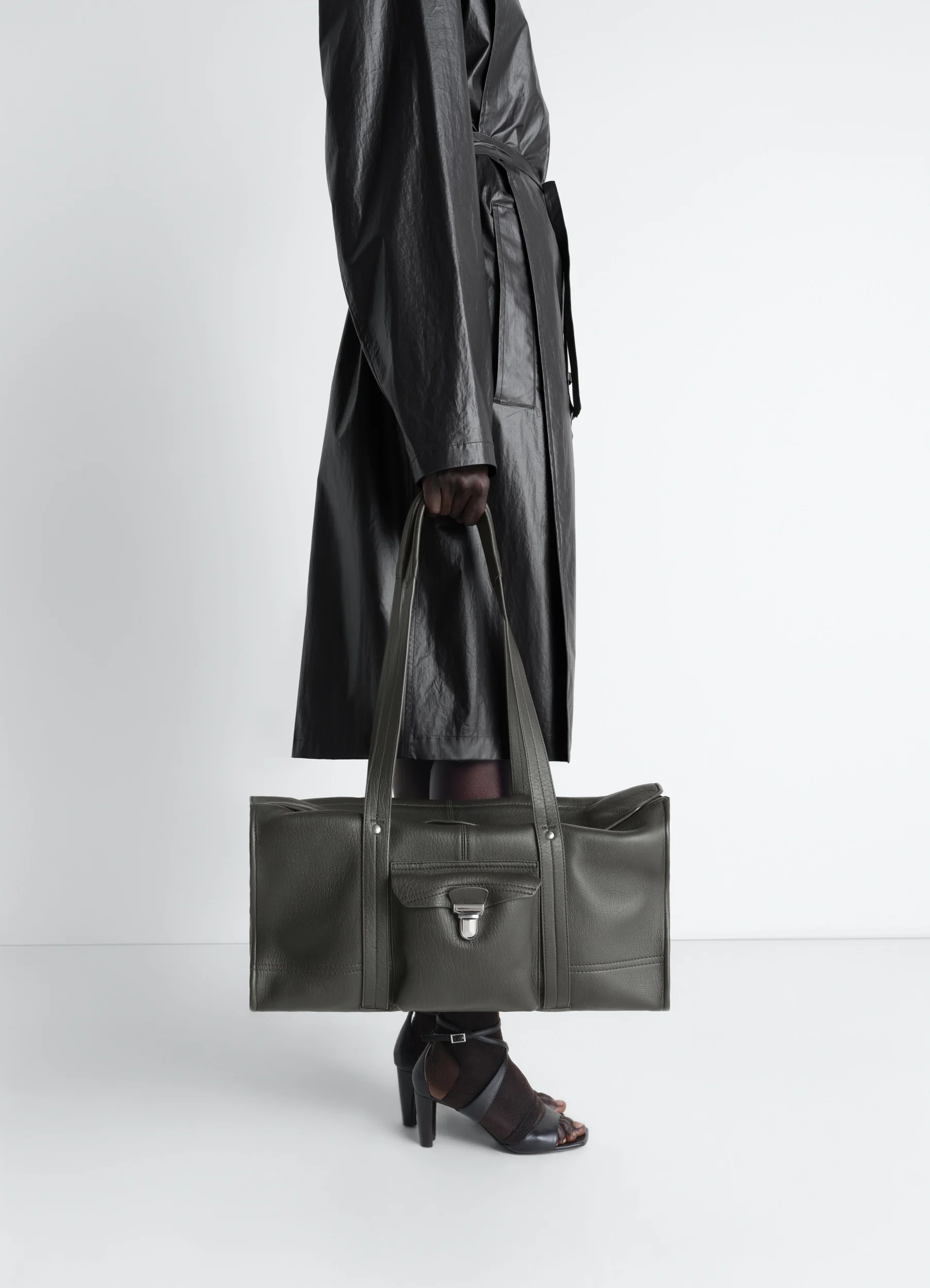 SOFT GEAR TOTE BAG IN LEATHER