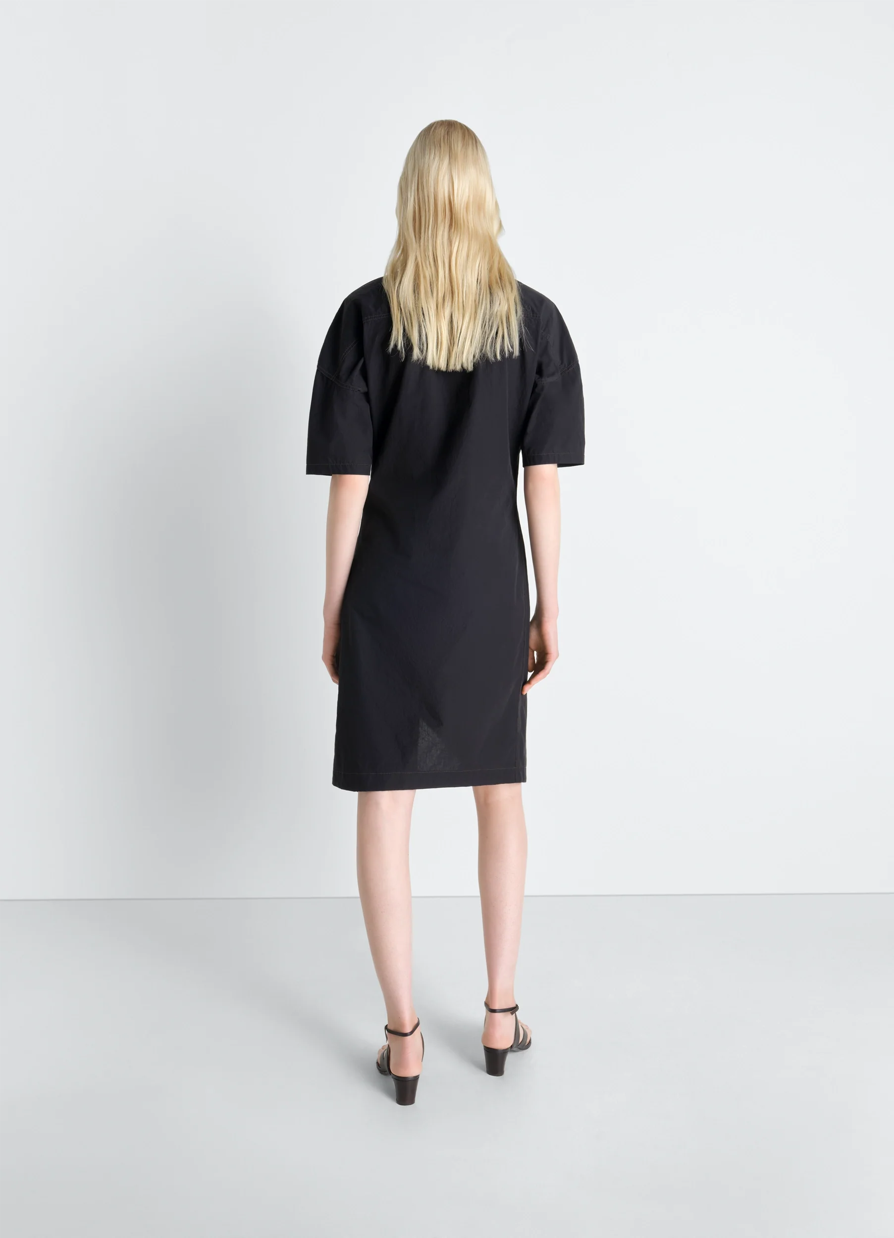 SOFT COLLAR DRESS IN CREPE COTTON
