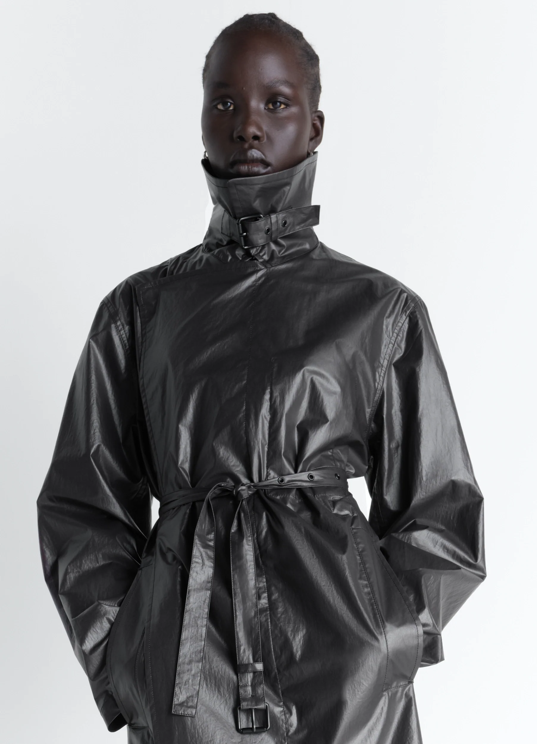 LIGHT WRAP COAT IN LIGHT COATED COTTON