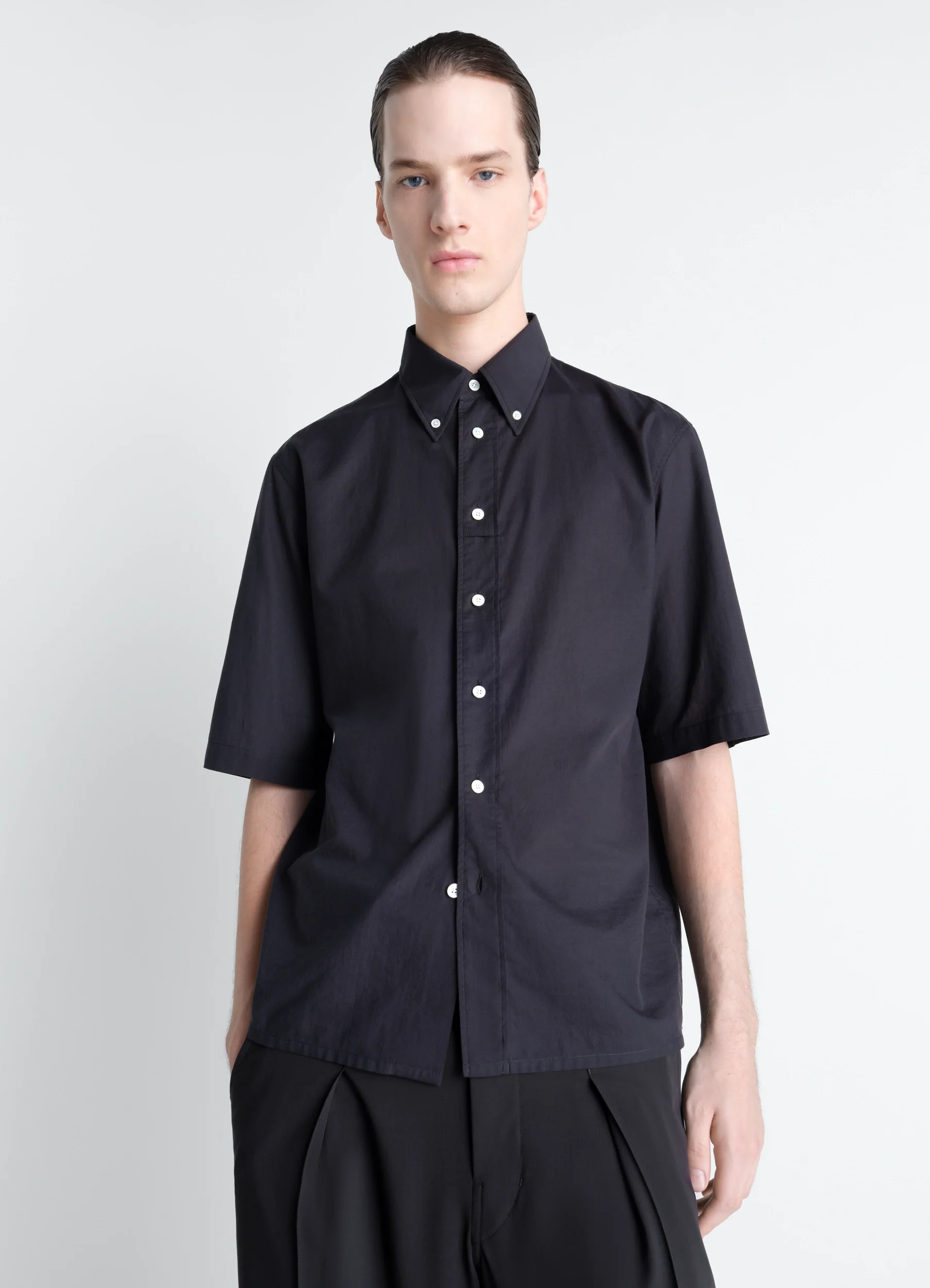 SHORT SLEEVE SHIRT IN WASHED COTTON MUSLIN