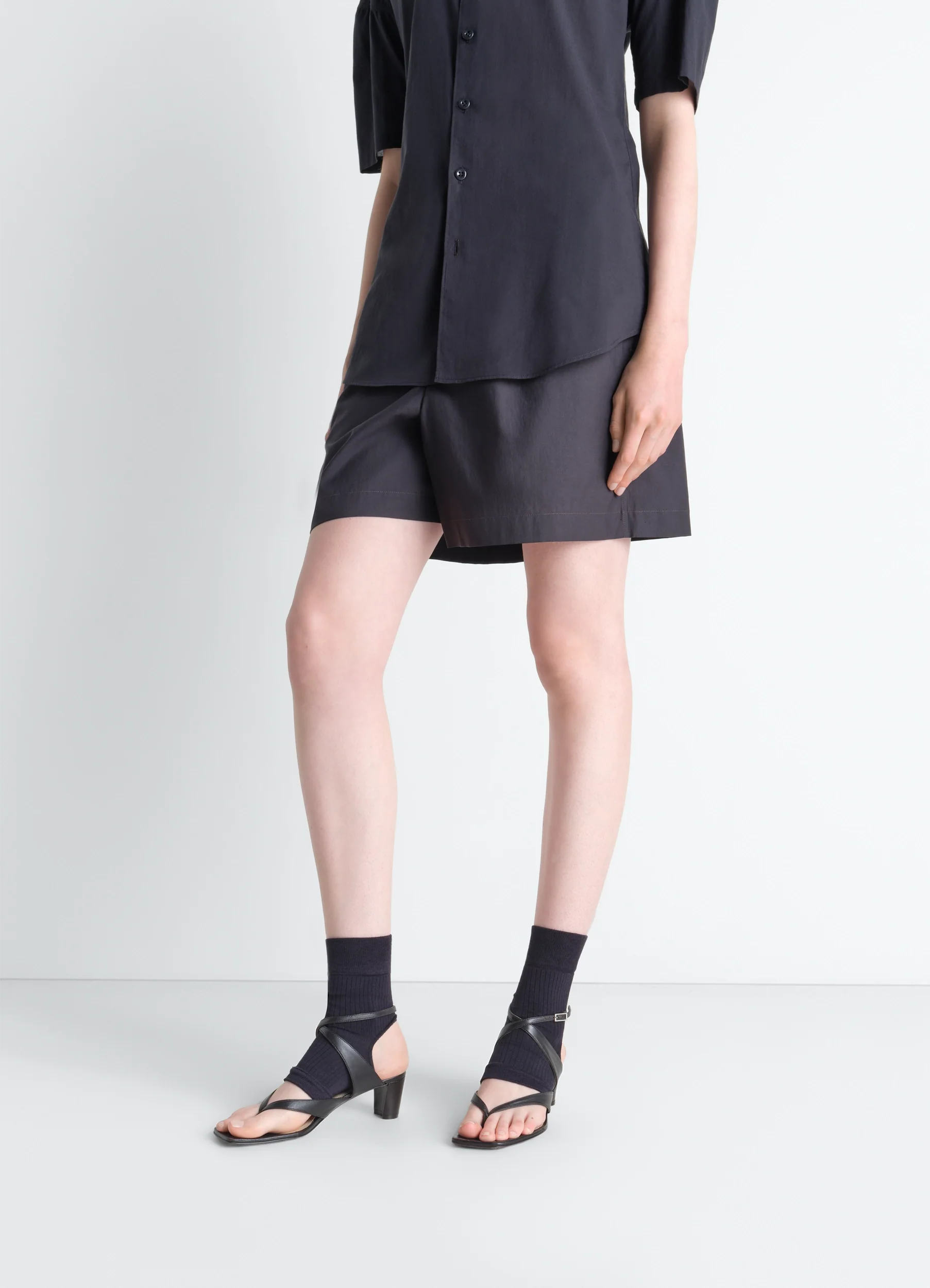 CUT-OUT RIB GAITERS IN STRETCH VISCOSE SILK
