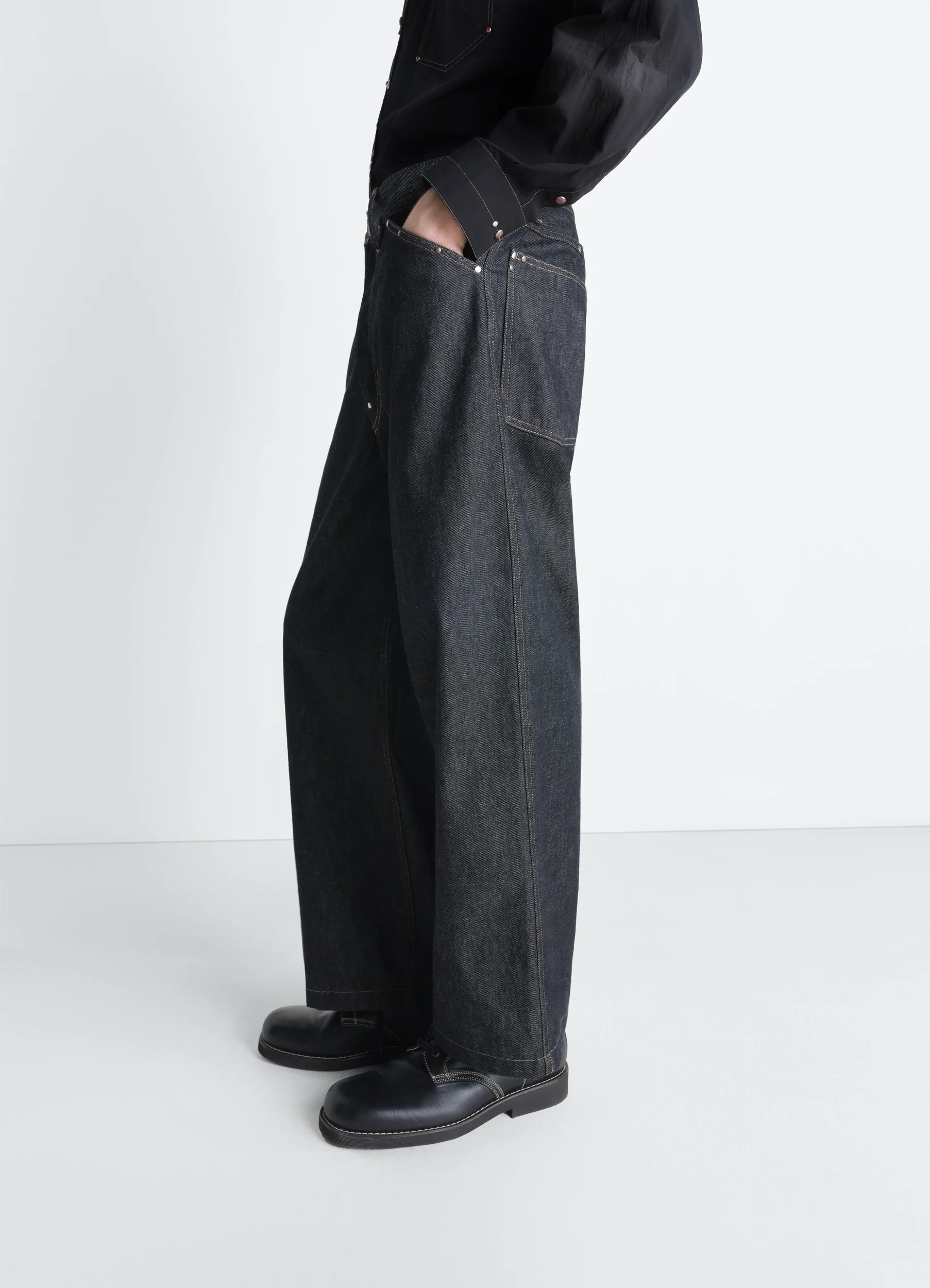 WIDE PANT WITH STUDS IN DENIM