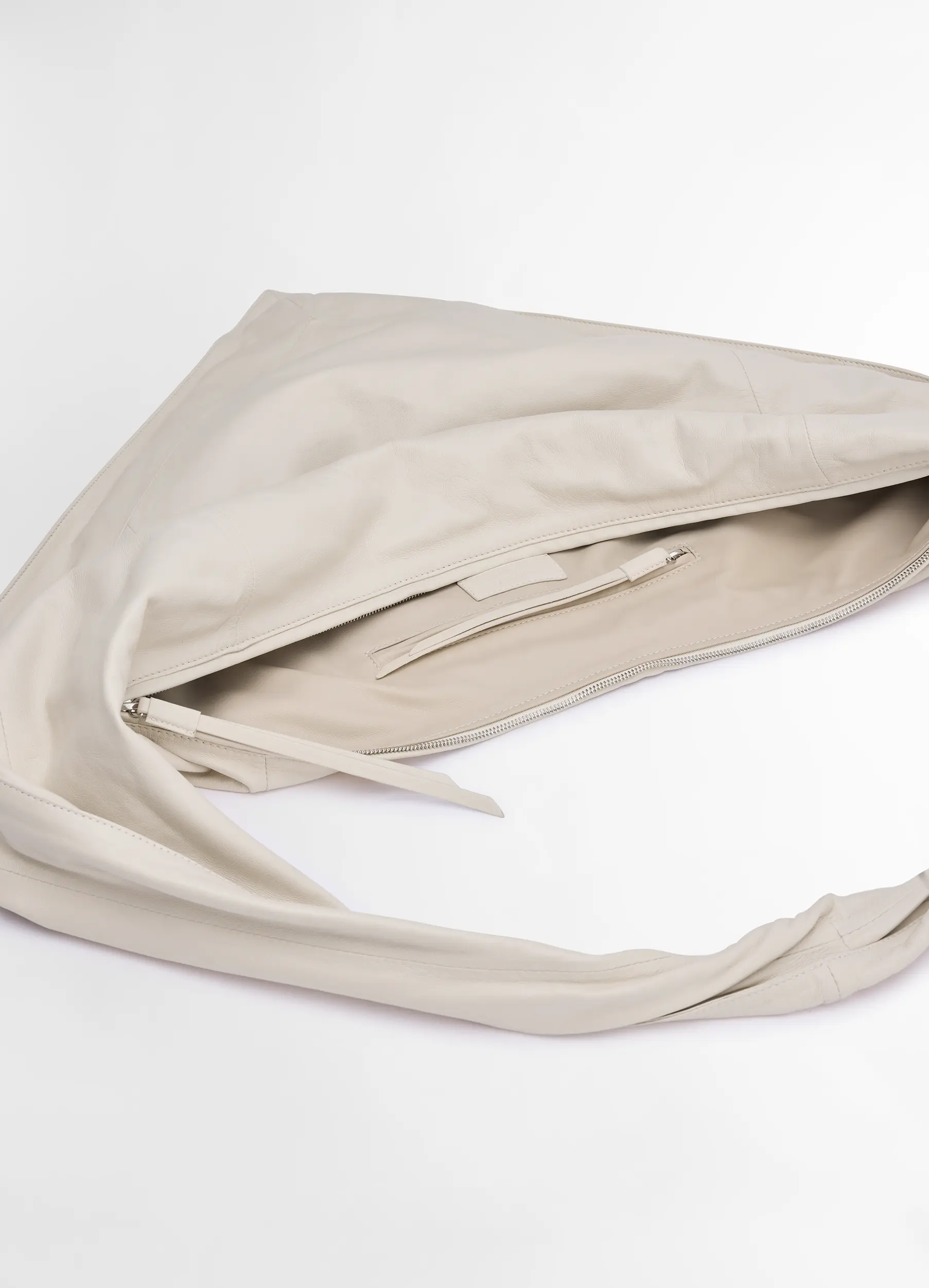SCARF BAG IN LEATHER