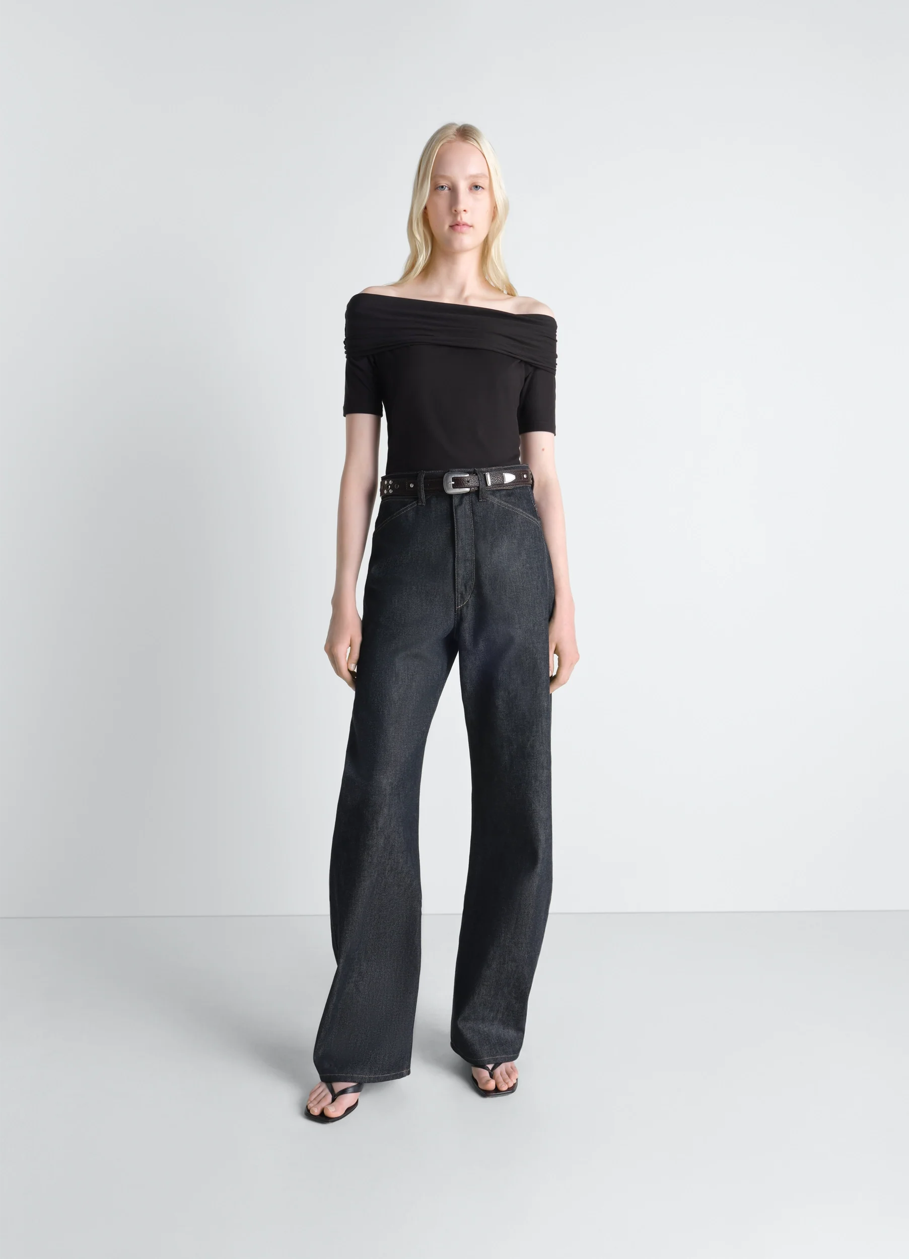 SHORT SLEEVE TWISTED TOP IN JERSEY