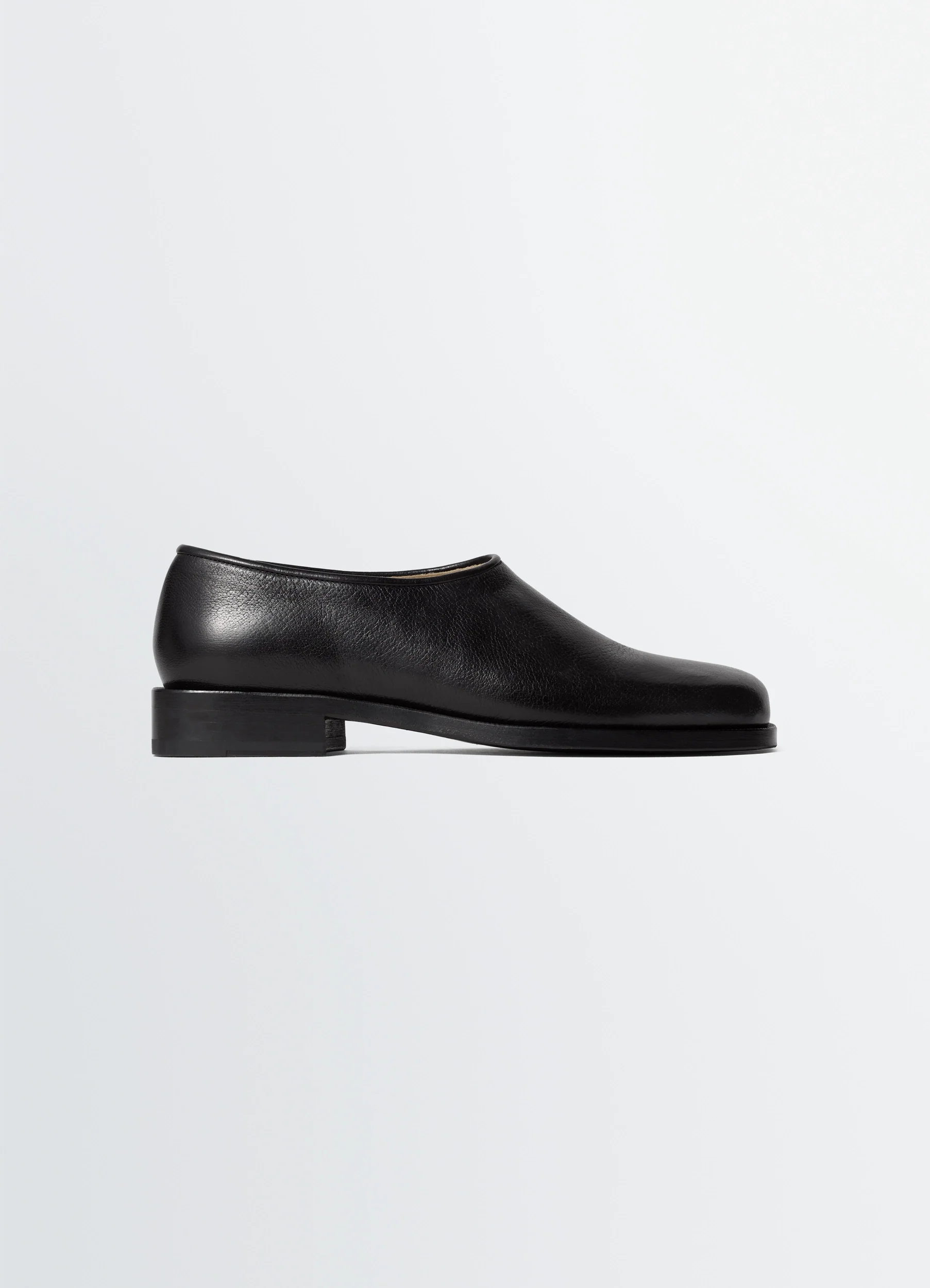ANATOMIC SLIP ON IN LEATHER