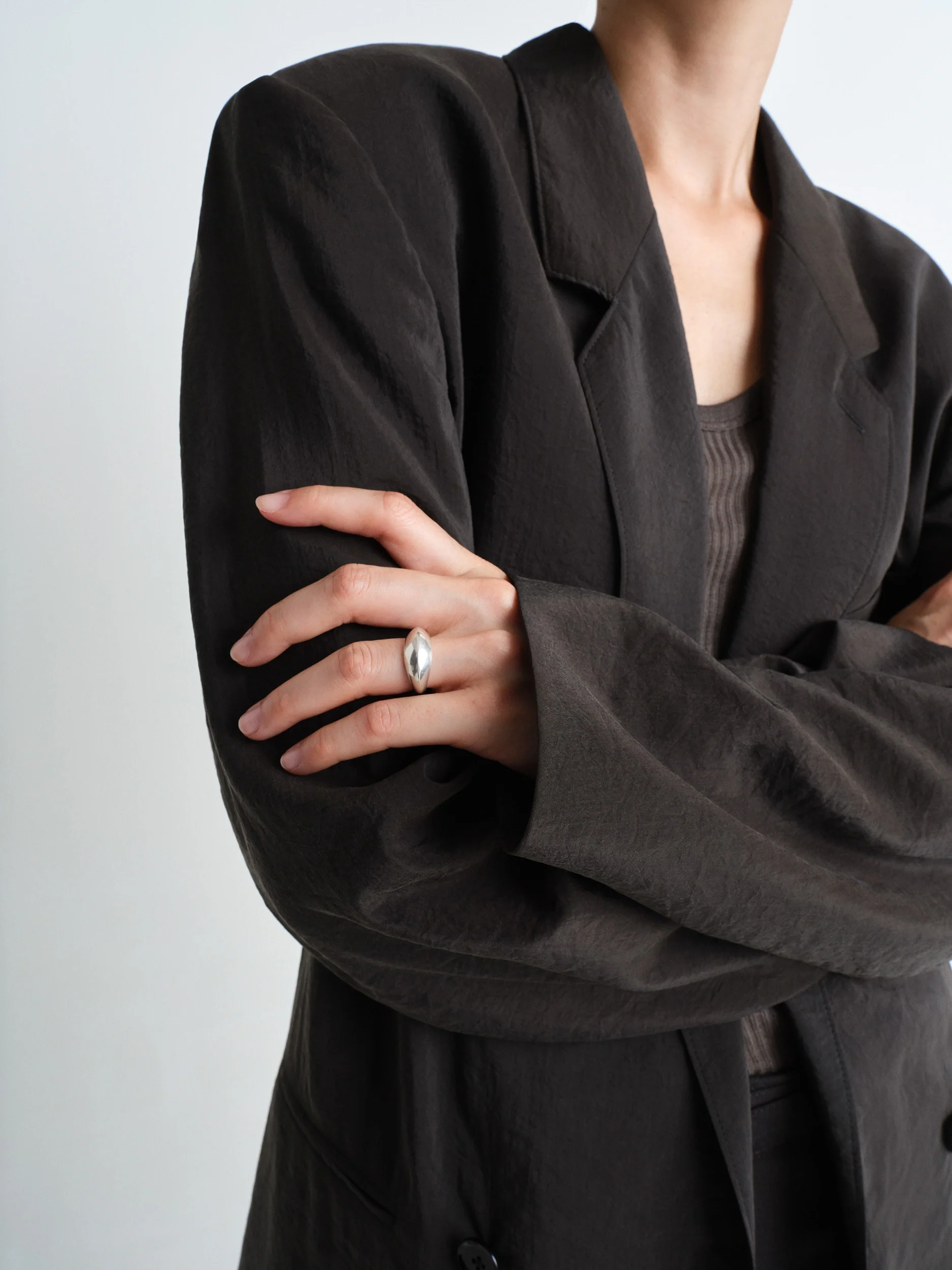 CHUNKY DROP RING IN SLIVER