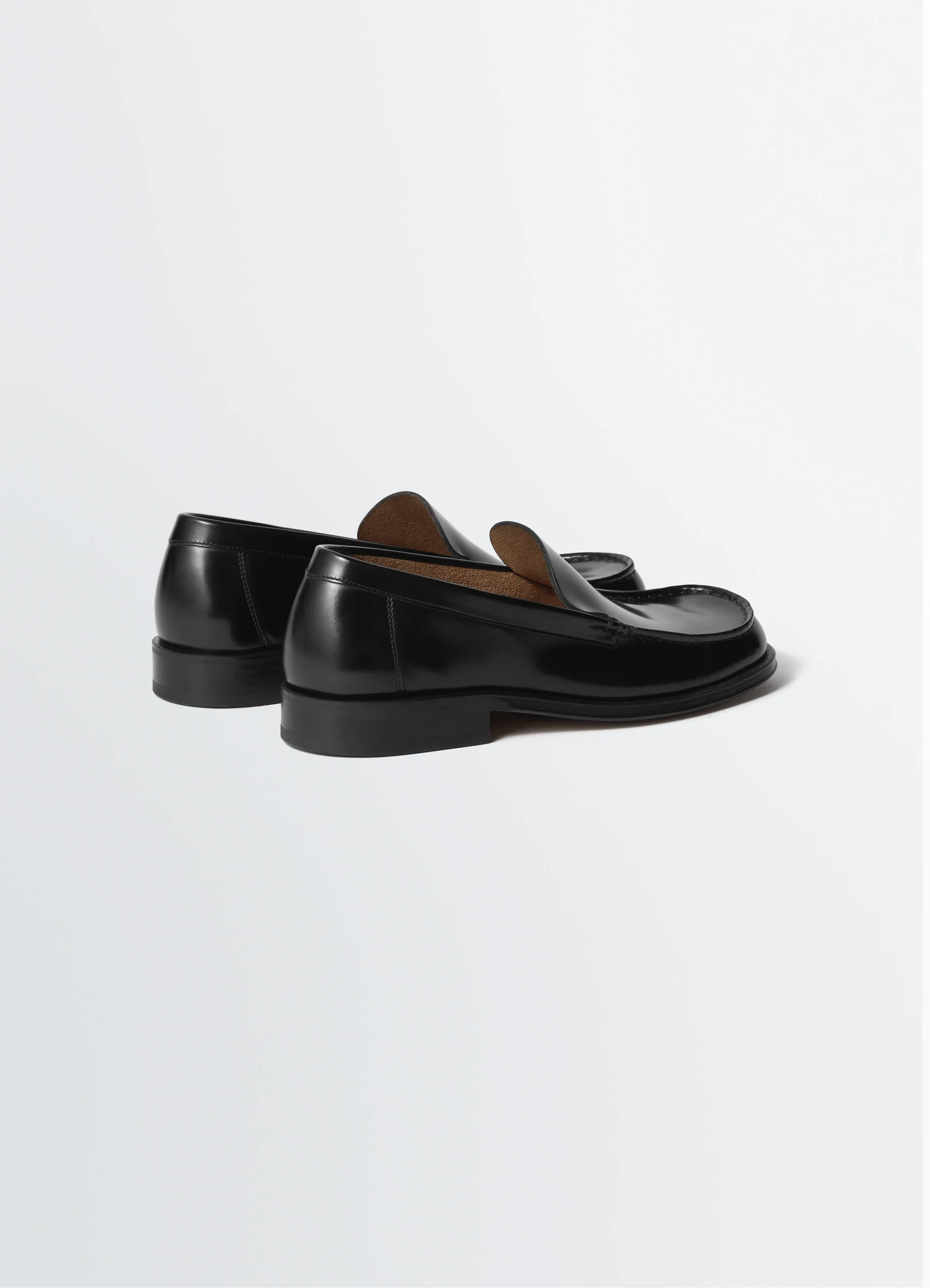 LOAFER IN LEATHER