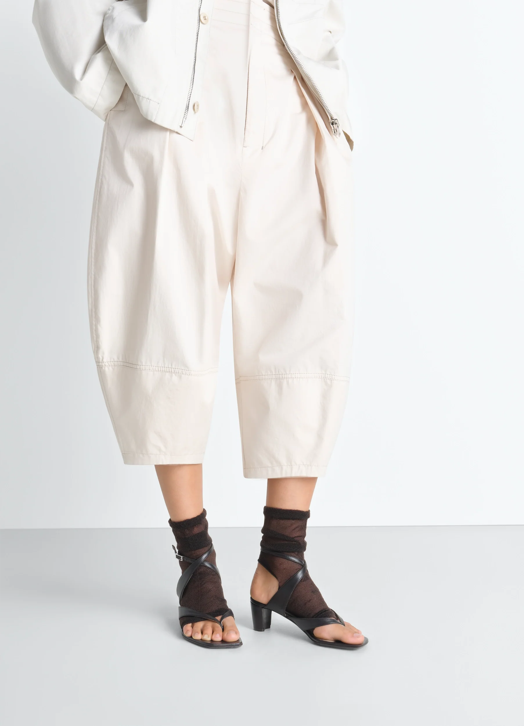 TULLE GAITERS