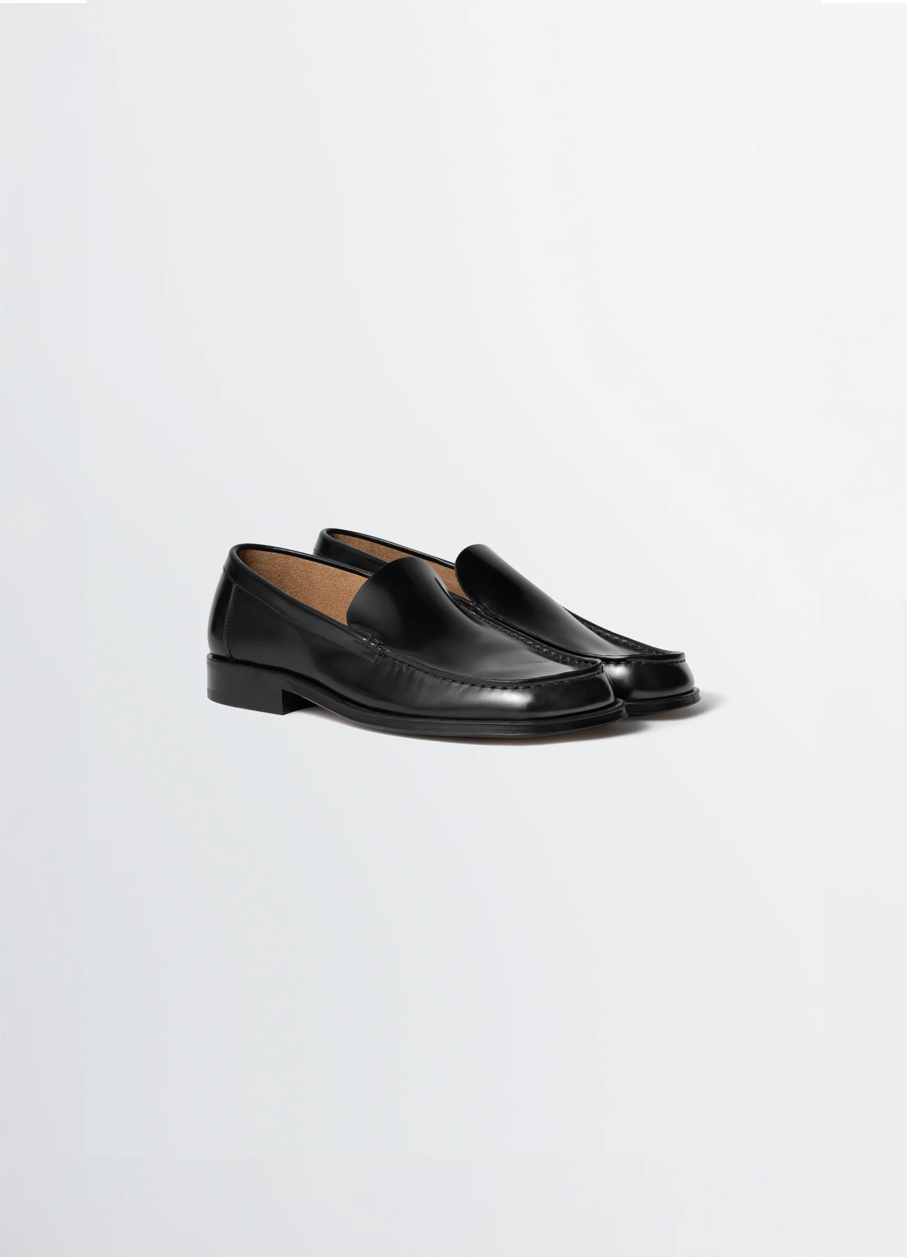 LOAFER IN LEATHER