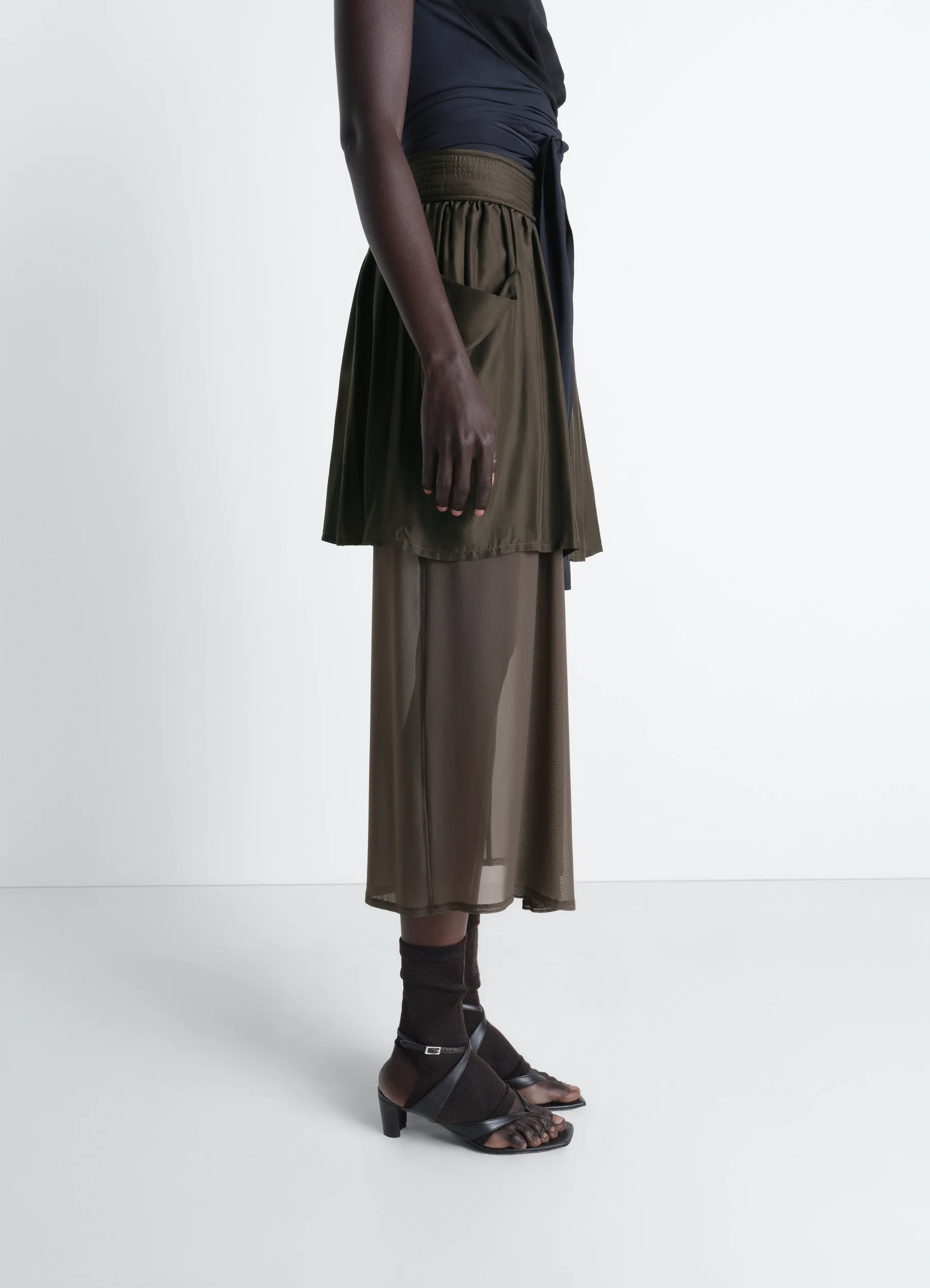 DOUBLE LAYER SKIRT IN SILK HABOTAI