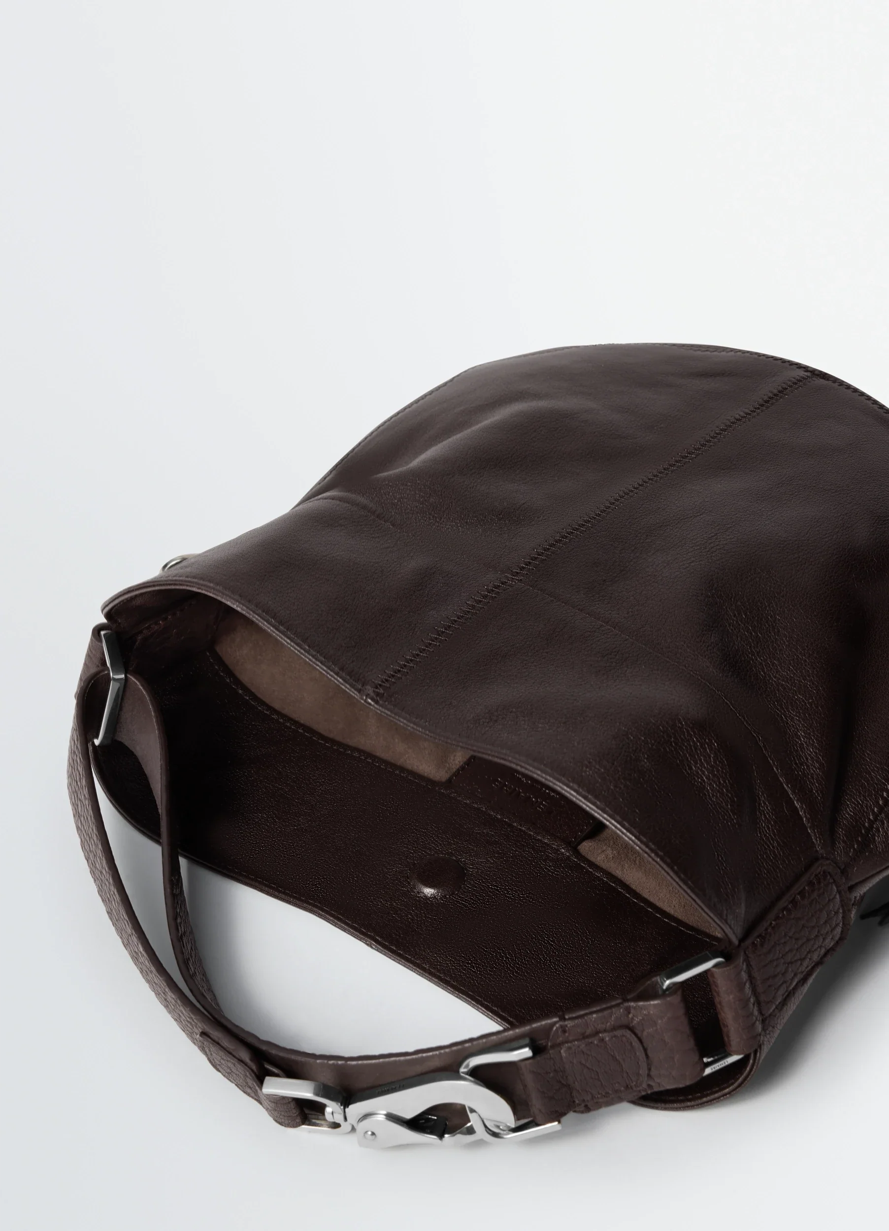 HOBO QUIVER CLIP BAG IN LEATHER
