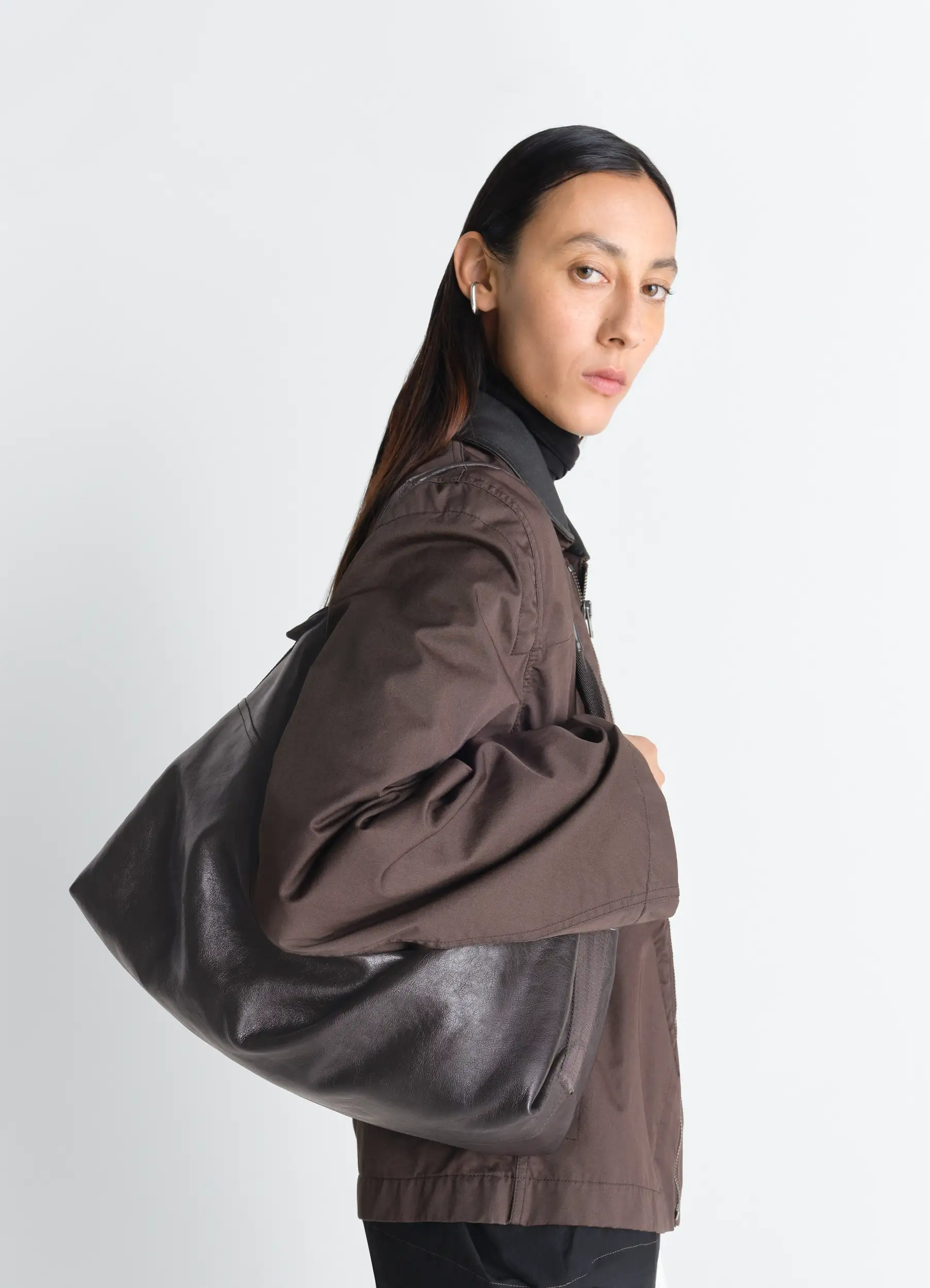 BERLINGOT HOBO BAG IN LEATHER